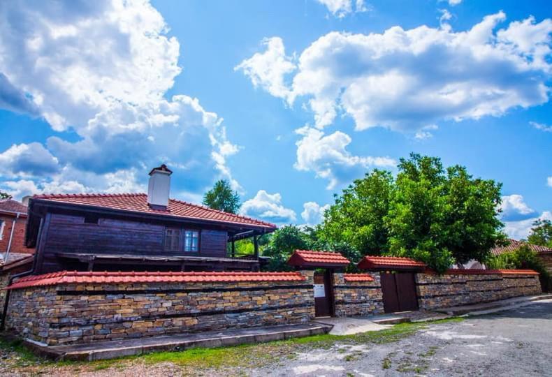 Стальовата Къща - Stalyovata House Villa Prokhod Екстериор снимка